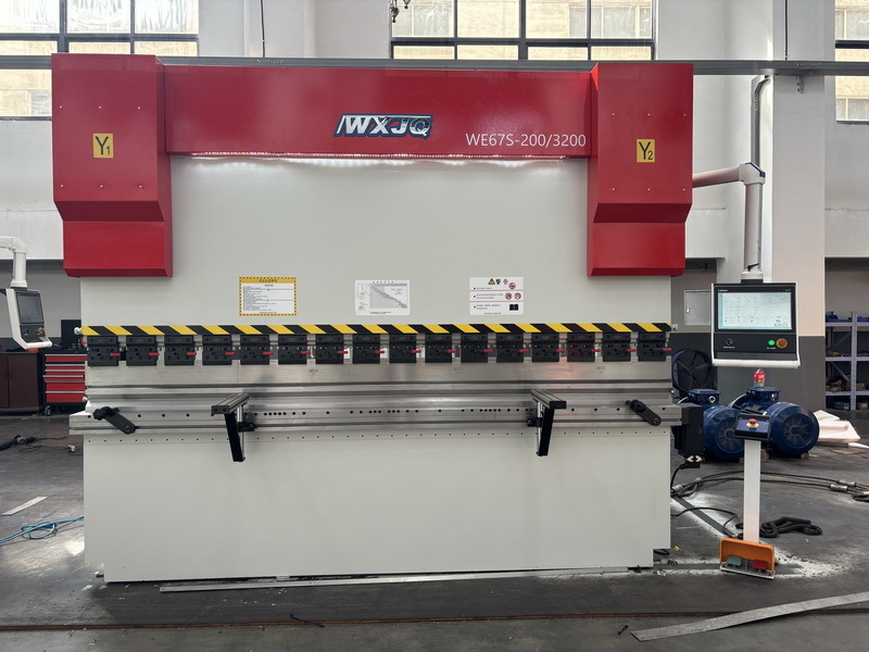 Blog công ty mới nhất về Làm thế nào để xử lý trên phanh CNC báo chí PBS-200/3200