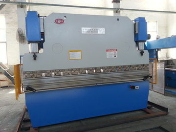 Máy phanh kim loại tấm áp suất 100-400T với hệ thống điều khiển PLC
