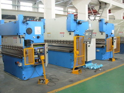 Mua Máy ép tôn có tải trọng 7000KG, kích thước 5000*2500*3000mm, có hệ thống điều khiển PLC để uốn chính xác online manufacture