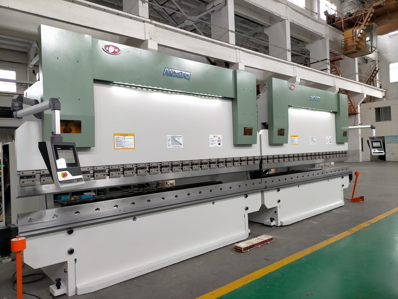 4000m Long CNC Tandem Press Brake Machine Tool Single V Bottom Die Bend 5mm Bảng