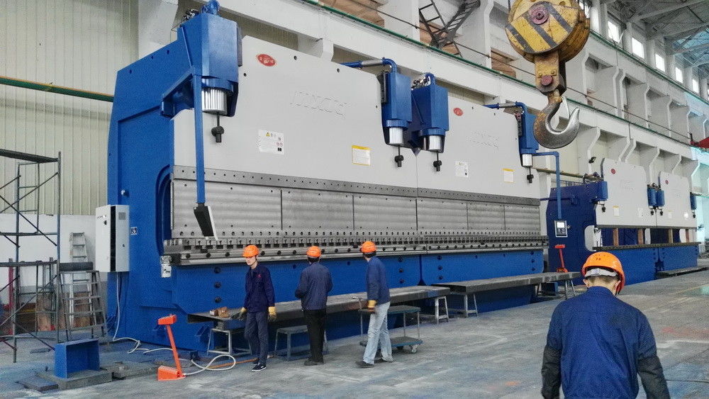 Kết cấu thép Q345 Vật liệu 1200 tấn Máy ép phanh CNC thủy lực