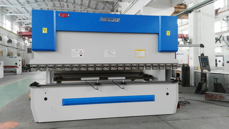 4M Long Sheet Metal CNC Hydraulic Press Bánh phanh chế biến thép kênh loại C