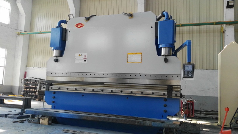 500T Force CNC Hydraulic Press Brake sử dụng trên sản xuất kim loại,Xưởng sản xuất ô tô