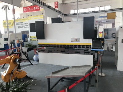 Bảng thép CNC máy bẻ phanh áp lực thủy lực 130T Bẻ kim loại