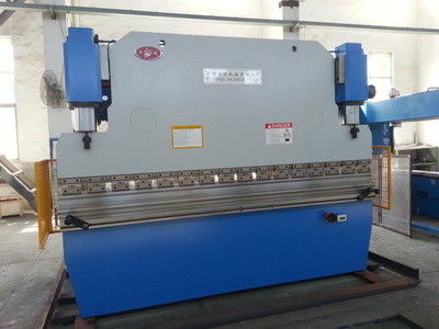 Máy phanh kim loại tấm áp suất 100-400T với hệ thống điều khiển PLC