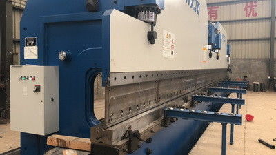 Tự động CNC Tandem Press phanh 3000 tấn Chiều dài bàn 12000mm uốn cong 20mm Bảng