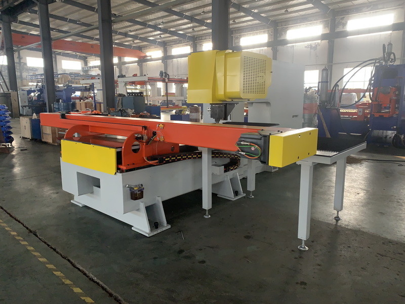 Quy trình dập cơ khí CNC tấm 3 mm Tấm tường container 40 '