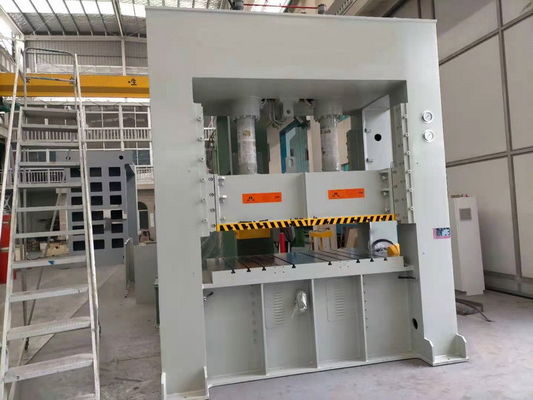 Máy đột dập thủy lực 24,5mpa kéo dài 315 tấn